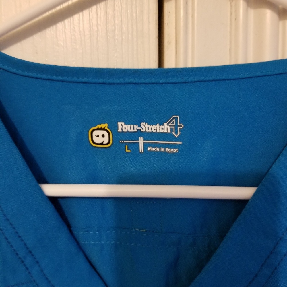 Turqouise scrub top